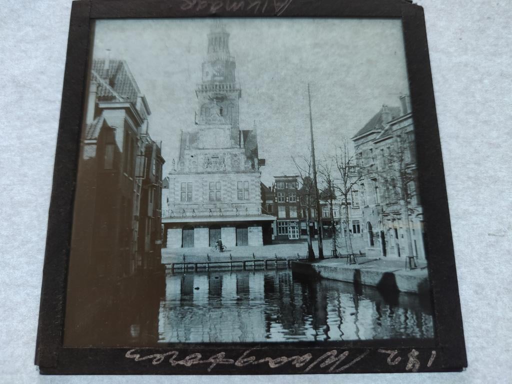 W318 Alkmaar Waagtoren, Ophalen of Verzenden, Voor 1940, Gebruikt