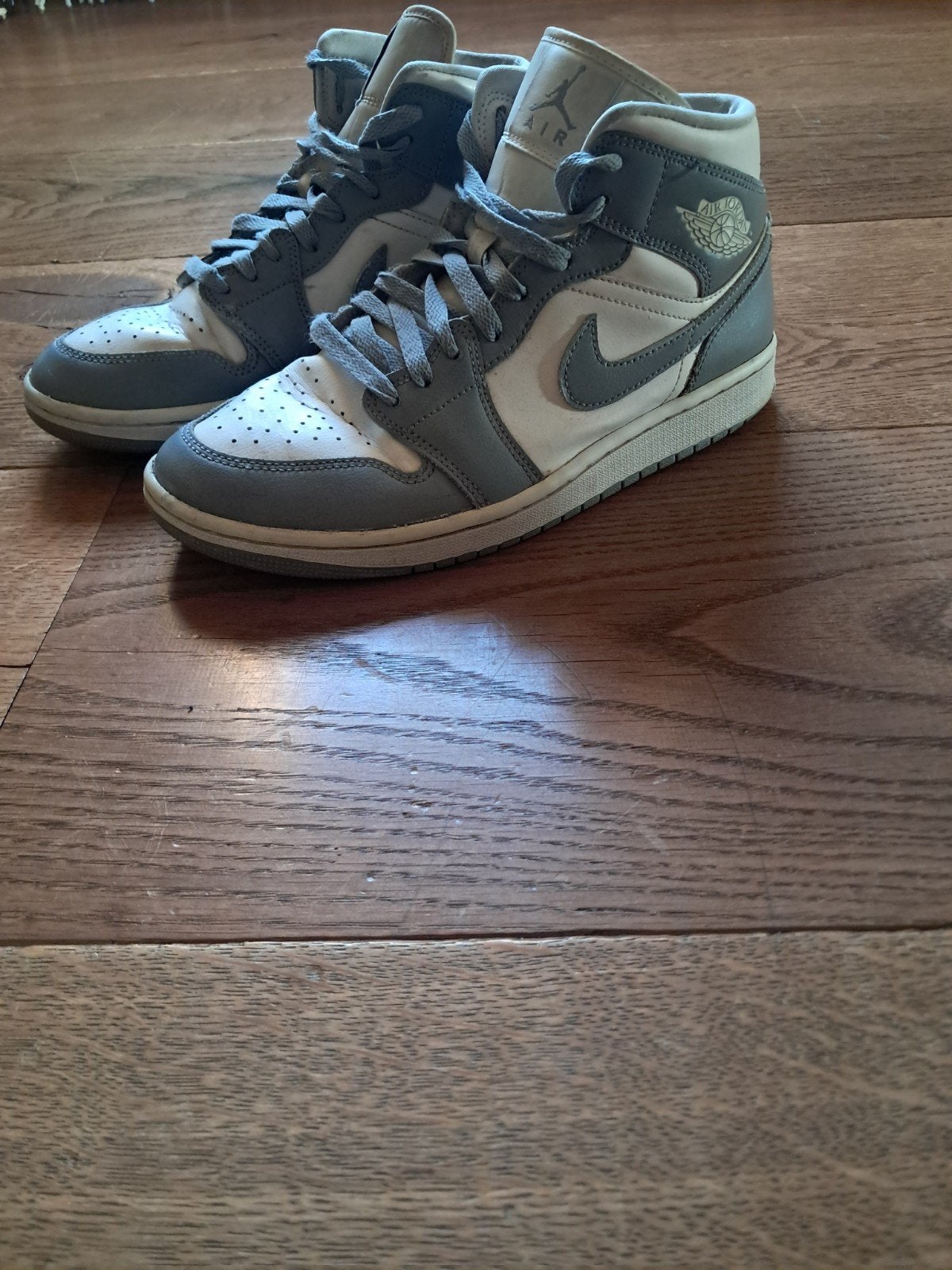 nike air Jordan 1mid, Kleding | Heren, Schoenen, Ophalen of Verzenden, Gedragen, Overige kleuren