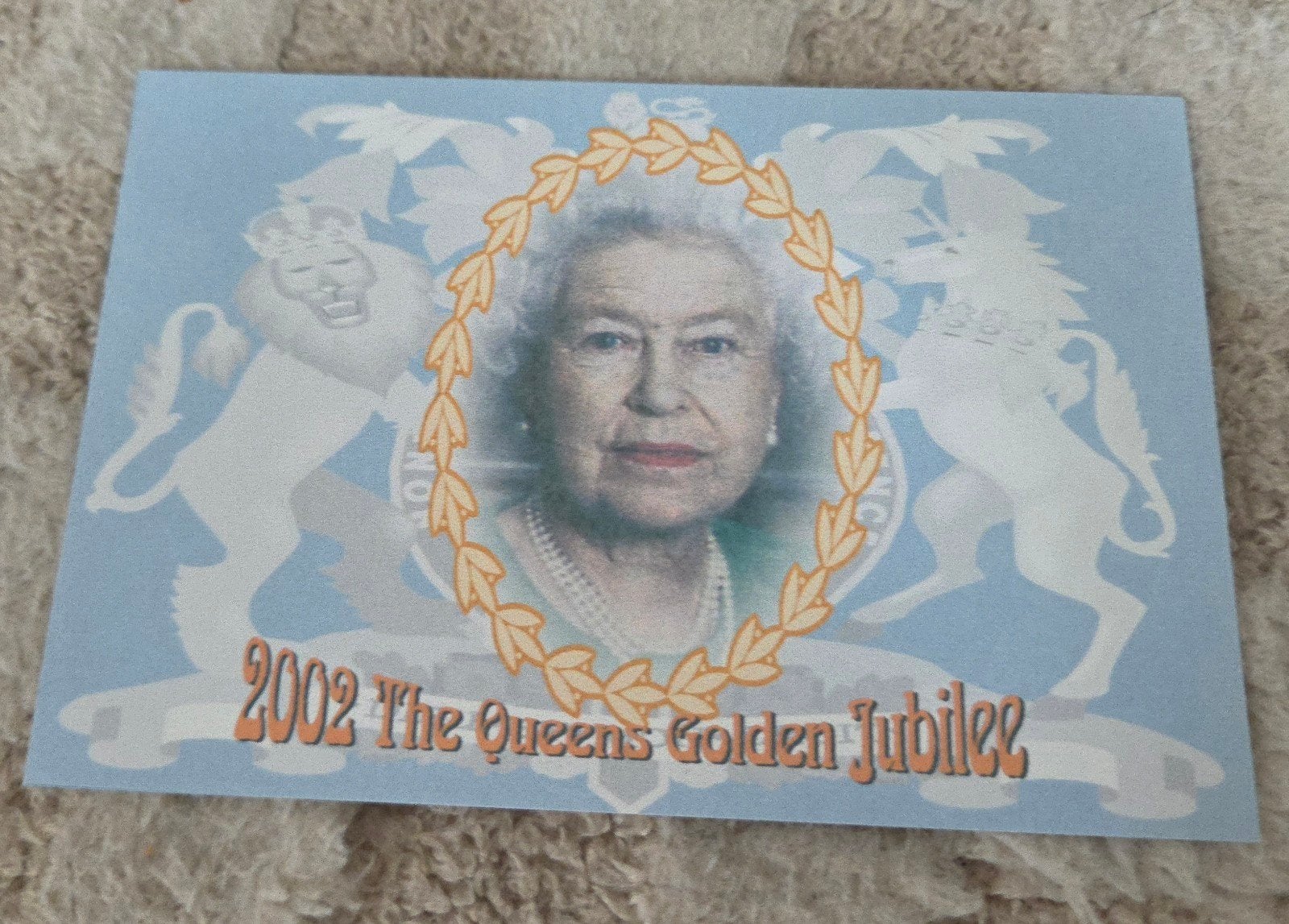Postkaart Koningin Elizabeth II Gouden Jubileum 2002, Verzamelen, Verzenden, 1980 tot heden, Ongelopen, Sterren en Beroemdheden