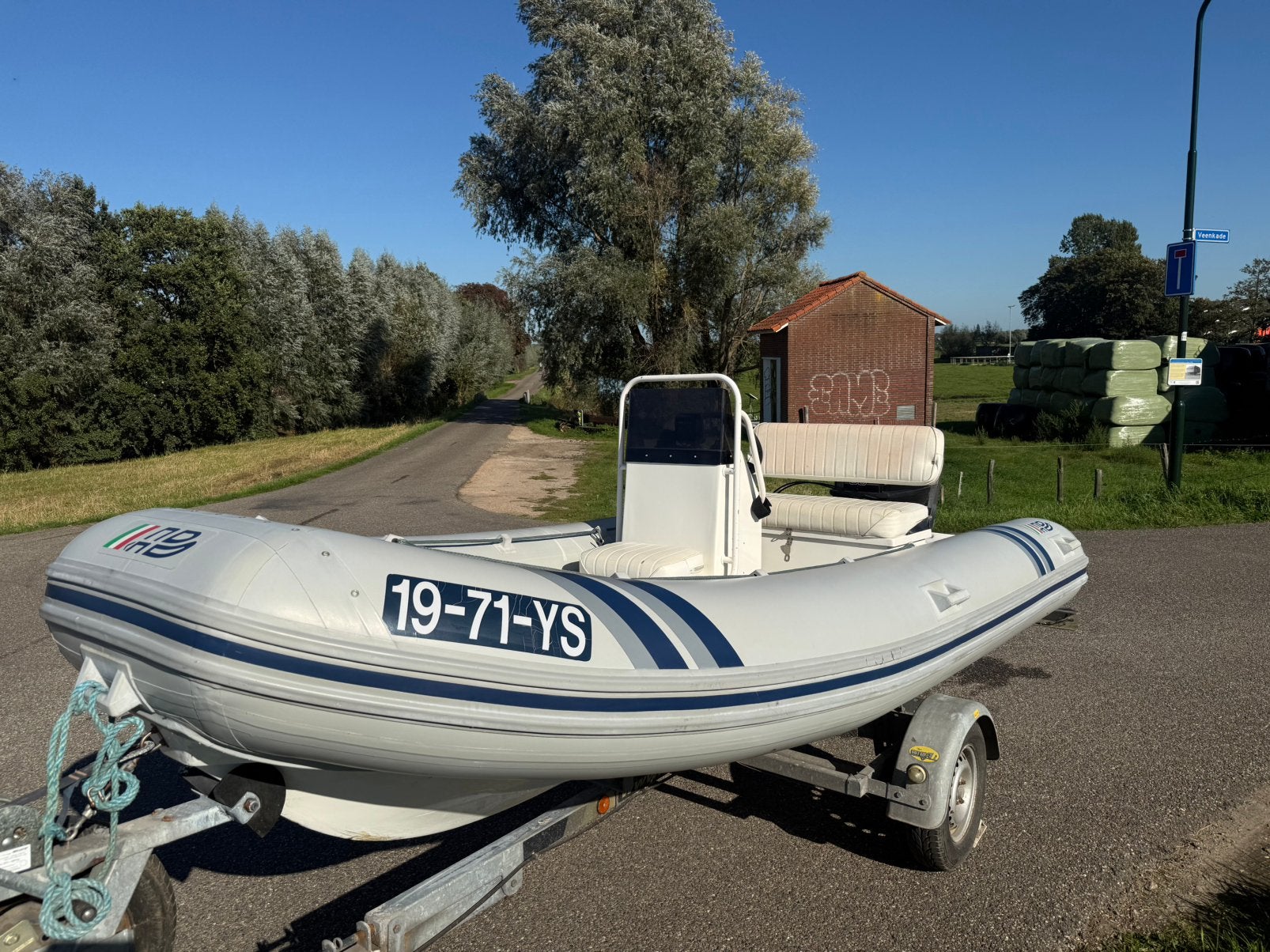 Foto 3 van Artigiana Batelli 430VS met 60pk Mercury en Trailer