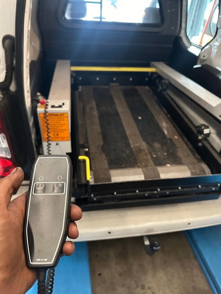 Rolstoellift Rolstoel lift invalide takellift scootmobiel