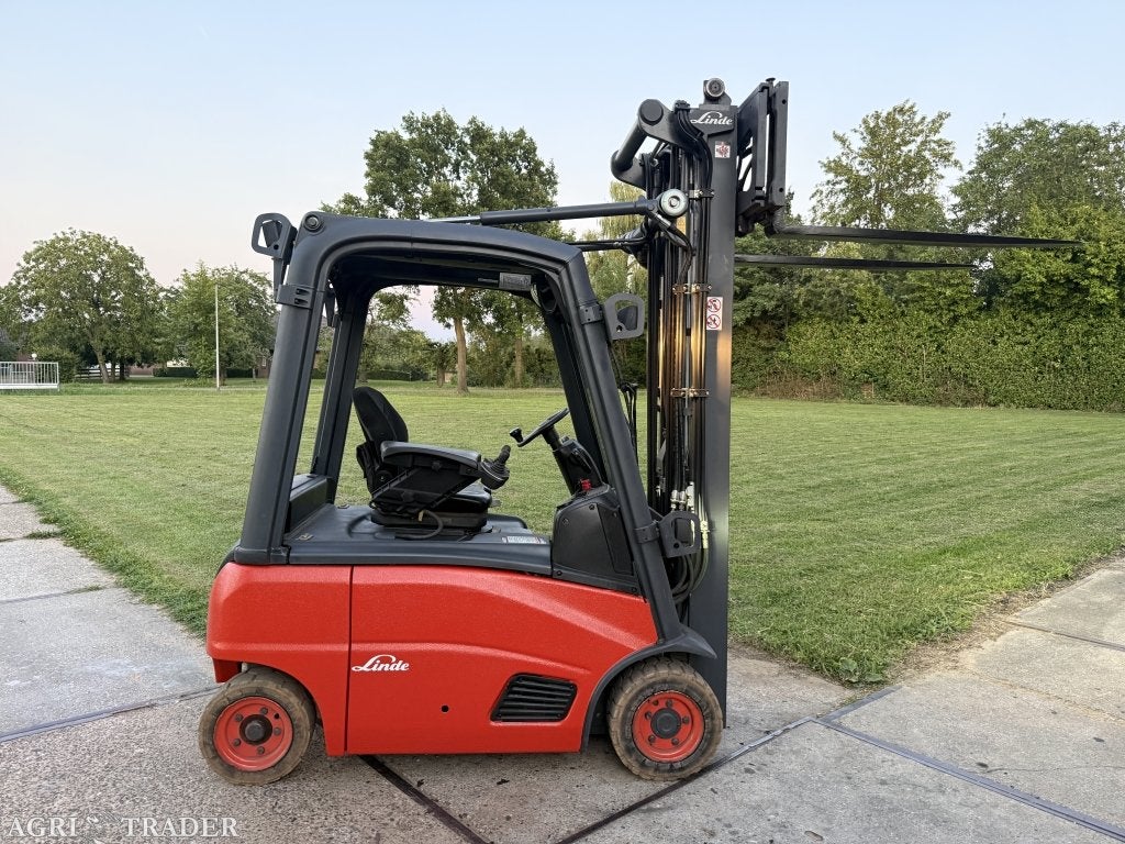 Linde 1600KG elektrisch freelift Sideshift 4e ventiel, Info@vanbeurdenheftrucks.nl, Linde, Heftruck, Ophalen of Verzenden