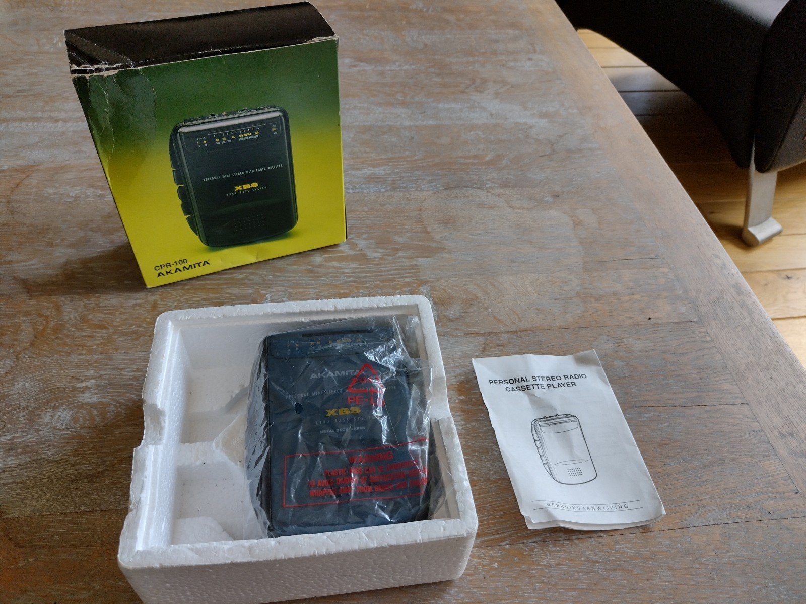 Akamita CPR-100 walkman met radio, Ophalen of Verzenden, Walkman