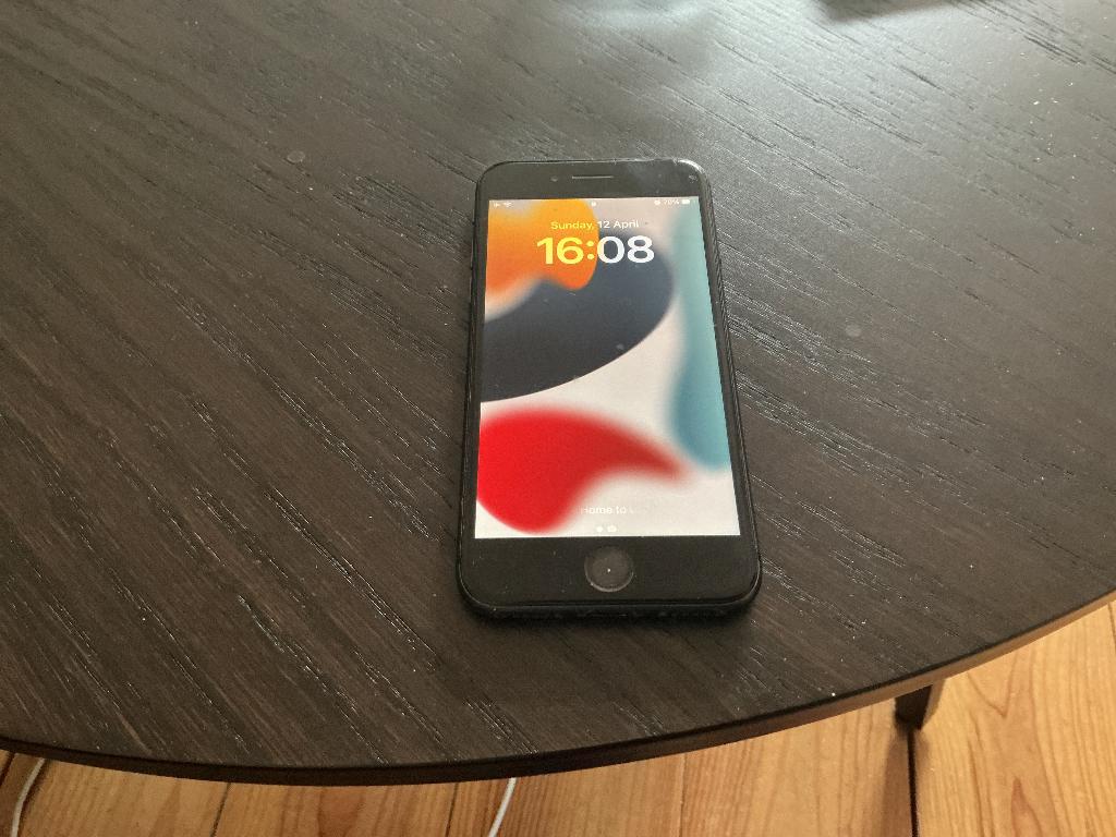 iPhone 8, Telecommunicatie, Mobiele telefoons | Apple iPhone, Ophalen, Gebruikt, 75 %, Zwart