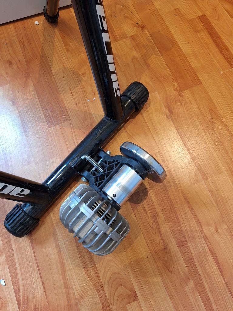 Hometrainer met vloeistofweerstand, Ophalen