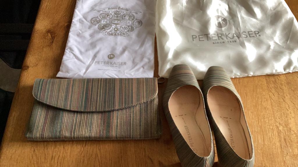 Peter Kaiser schoenen en clutch., Kleding | Dames, Schoenen, Pumps, Overige kleuren, Ophalen of Verzenden, Zo goed als nieuw