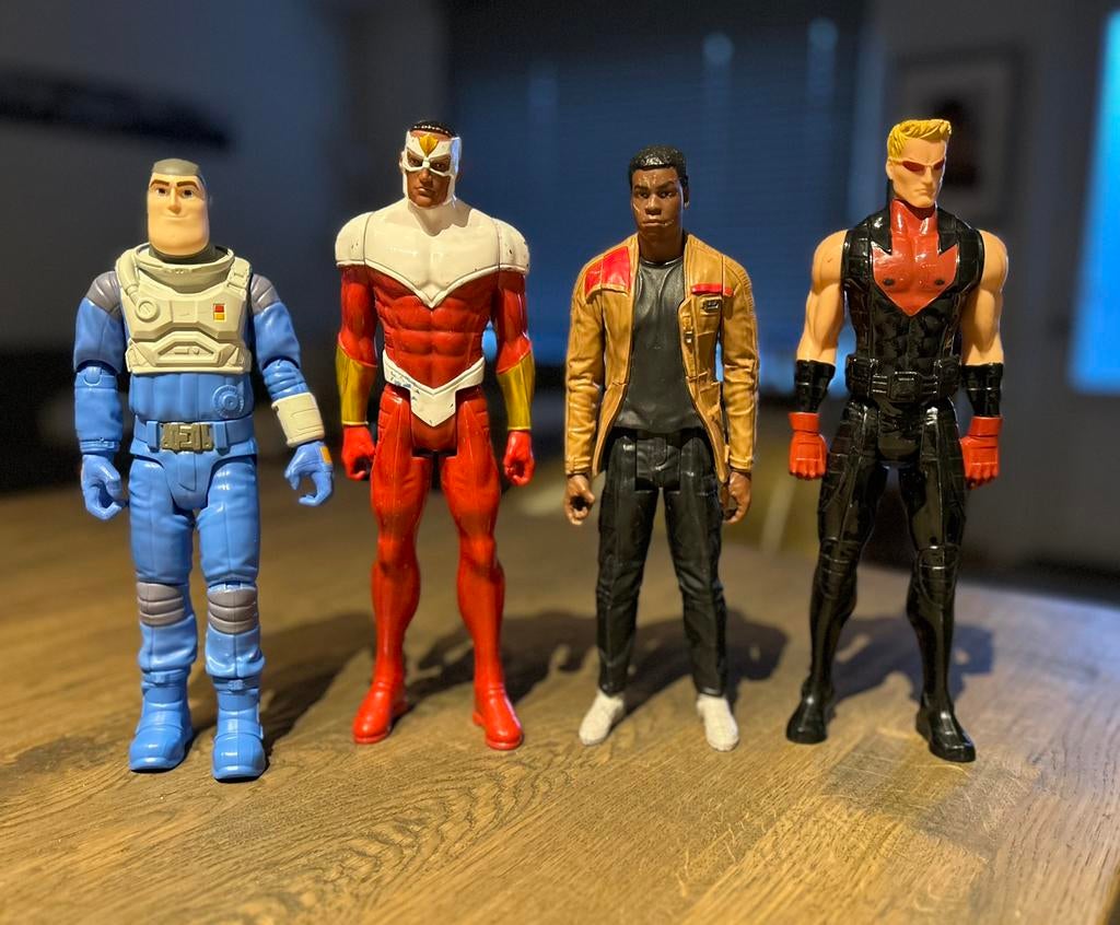 4x grote Action Figure actie figuur Marvel Mattel Hasbro, Kinderen en Baby's, Speelgoed | Actiefiguren, Gebruikt, Ophalen of Verzenden