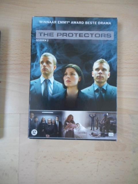 The Protectors, Season 1 en 2, Cd's en Dvd's, Dvd's | Tv en Series, Boxset, Drama, Ophalen of Verzenden, Zo goed als nieuw