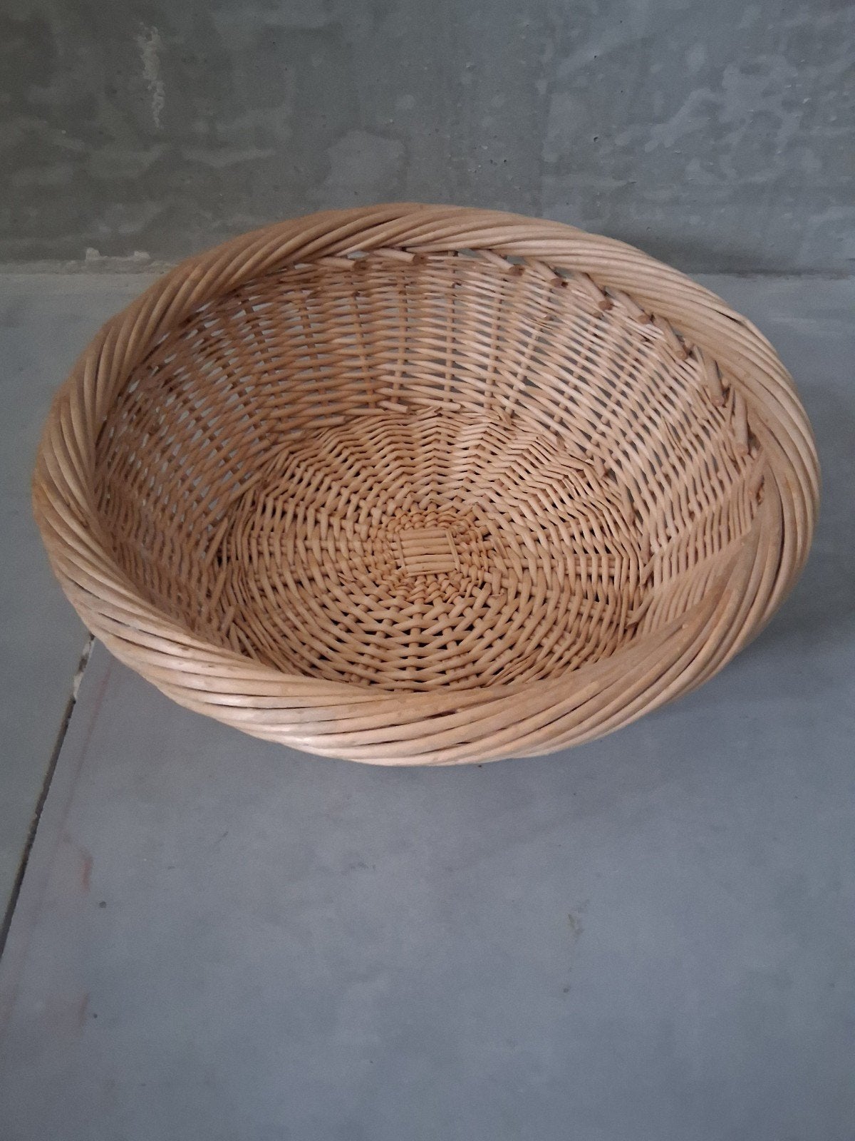 Ronde rieten schaal - decoratief en veelzijdig, Ophalen of Verzenden