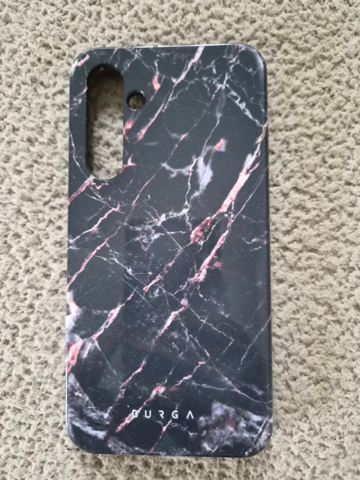 Burga telefoon hoesje, Ophalen
