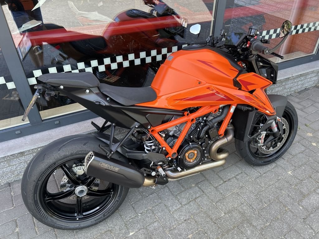 KTM 1390 SUPER DUKE R EVO 2025, Naked bike, Gebruikt, Bedrijf