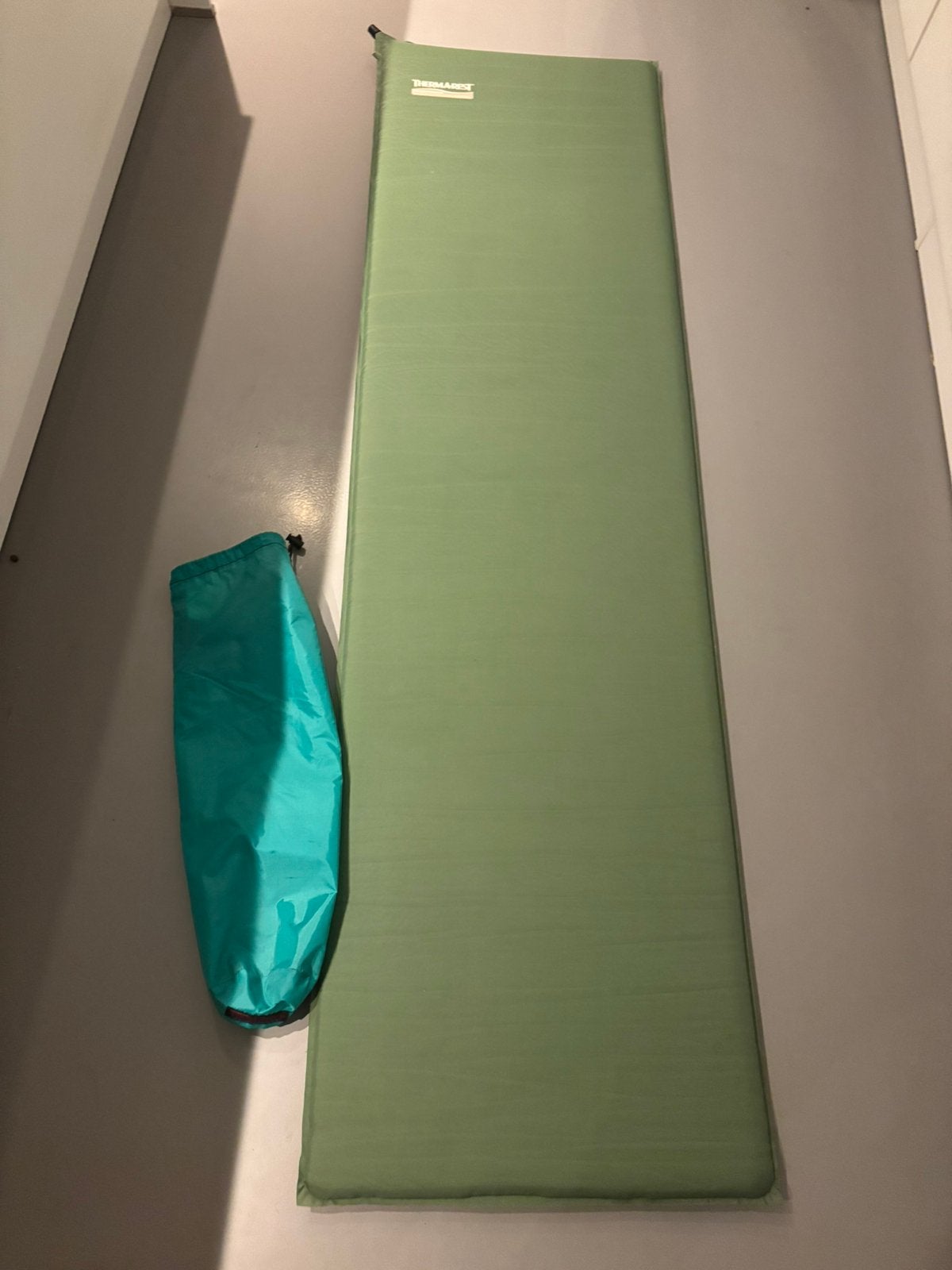 Thermarest slaapmatje, Caravans en Kamperen, Slaapmatten, Ophalen of Verzenden, Zo goed als nieuw