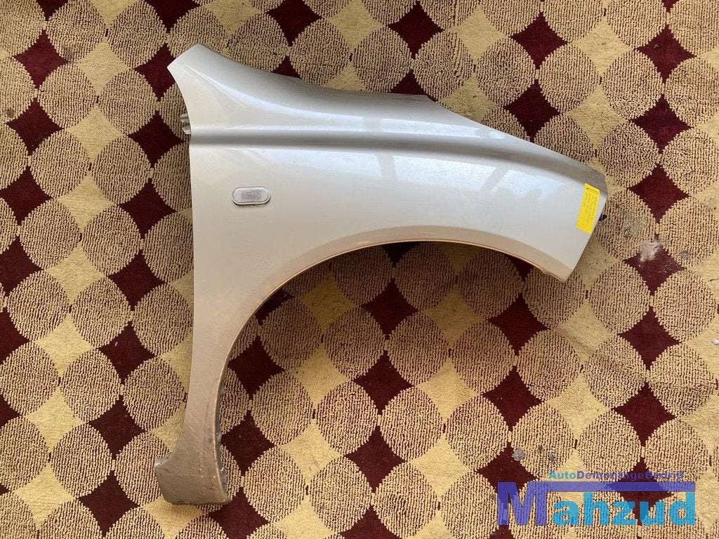 Nissan micra rechter scherm zijscherm zijpaneel beige EY2K, Takashima 1-chome 1-1
220-8686  Yokohama, Ophalen of Verzenden, NISSAN_SR@mail.nissan.co.jp