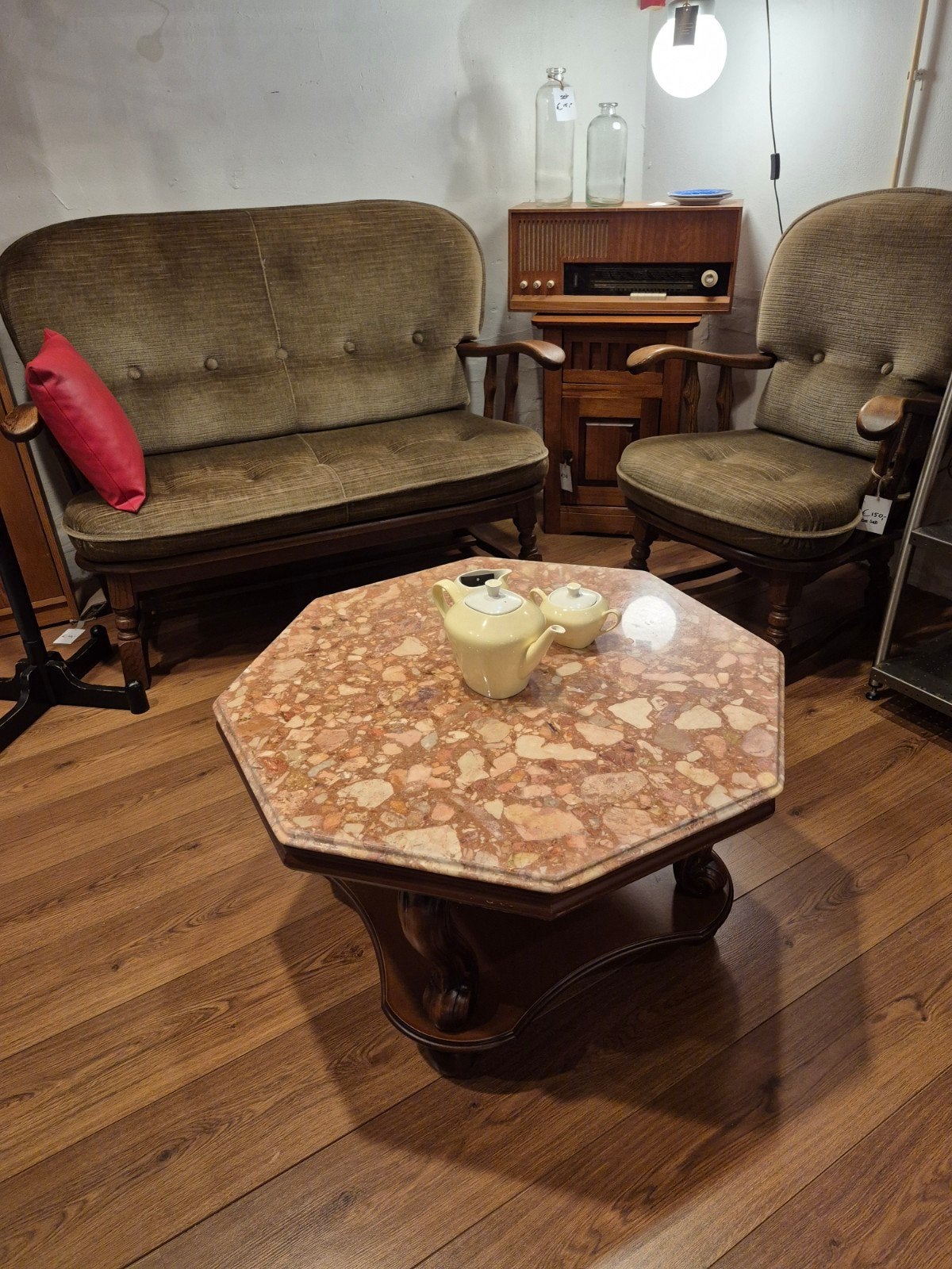Vintage salontafel met marmeren blad, Ophalen