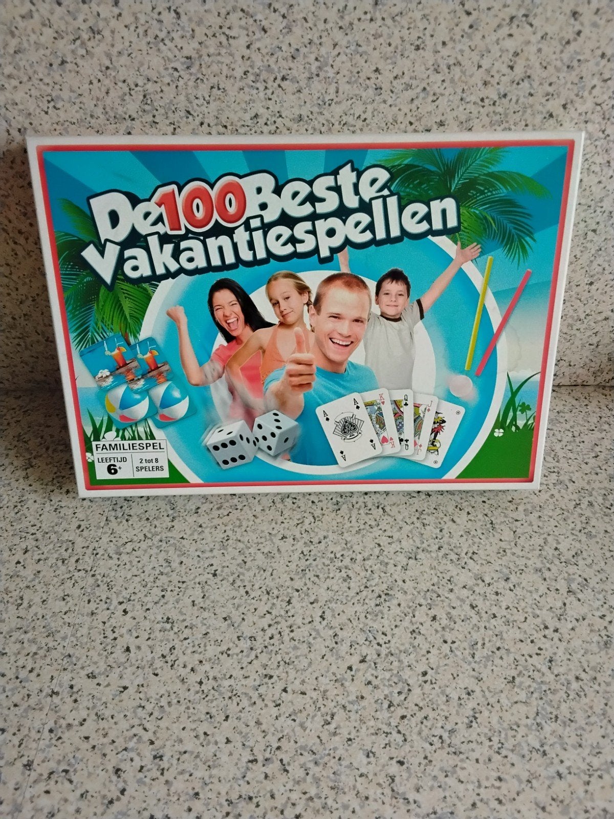 Vakantiespellen doos, Vijf spelers of meer, Ophalen, Zo goed als nieuw