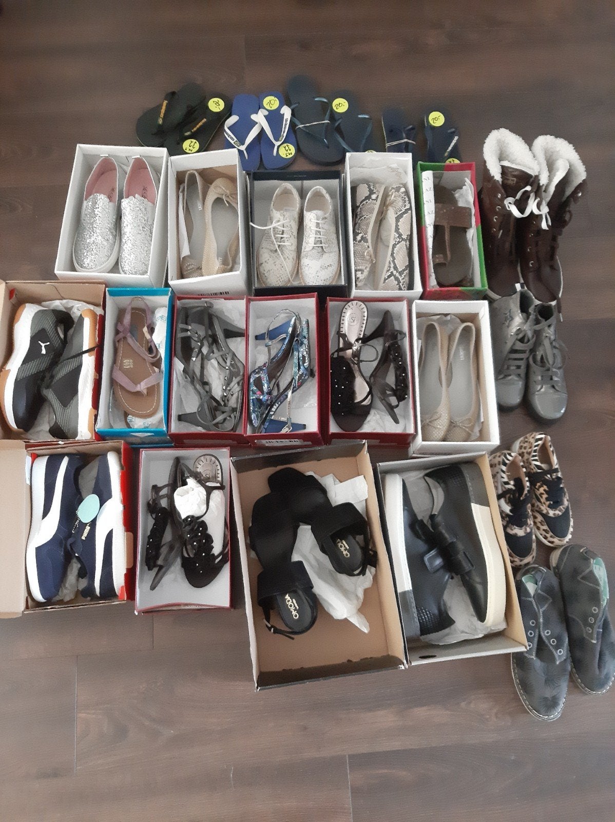 Diverse schoenen en slippers - Nieuw, Slippers, Overige kleuren, Adidas, Nieuw