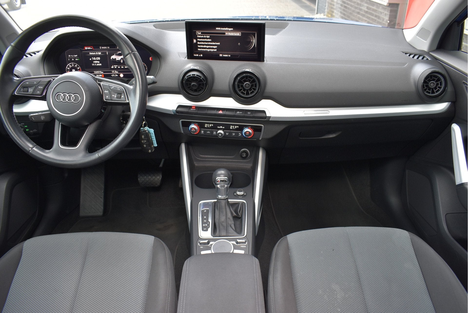 Audi Q2 1.4 TFSI CoD Design Pro Line Plus Panorama, Virtual, Stof, Gebruikt, 4 cilinders, 150 pk