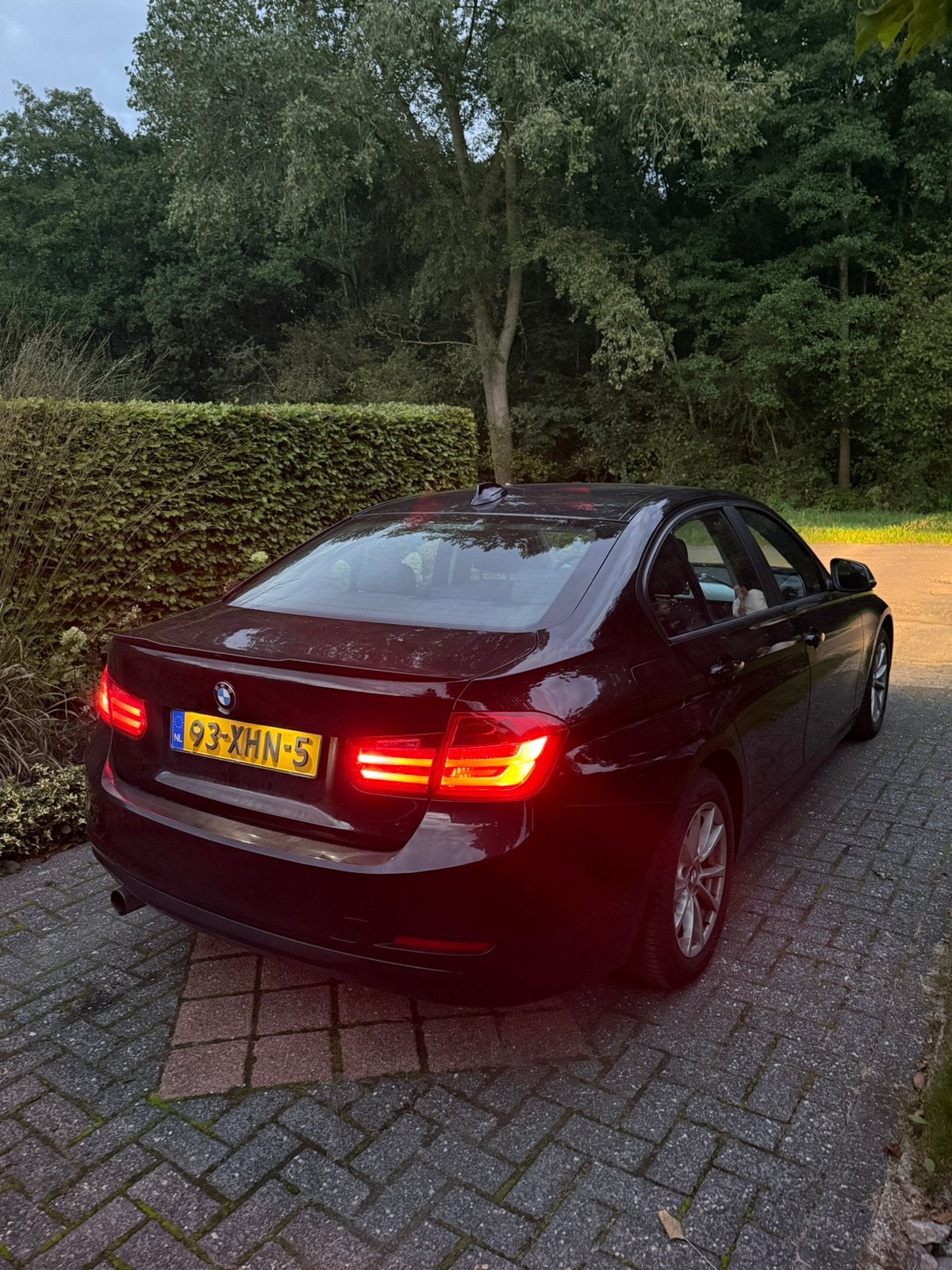 BMW 3-Serie 2.0IX 320 135KW Aut8 (f30) Zwart nieuw APK, Auto's, Zwart, 4 cilinders, Zwart, Origineel Nederlands