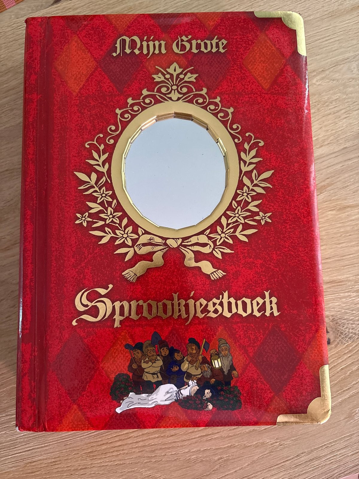 Mijn Grote Sprookjesboek met spiegel, Boeken, Sprookjes en Fabels, Ophalen, Zo goed als nieuw