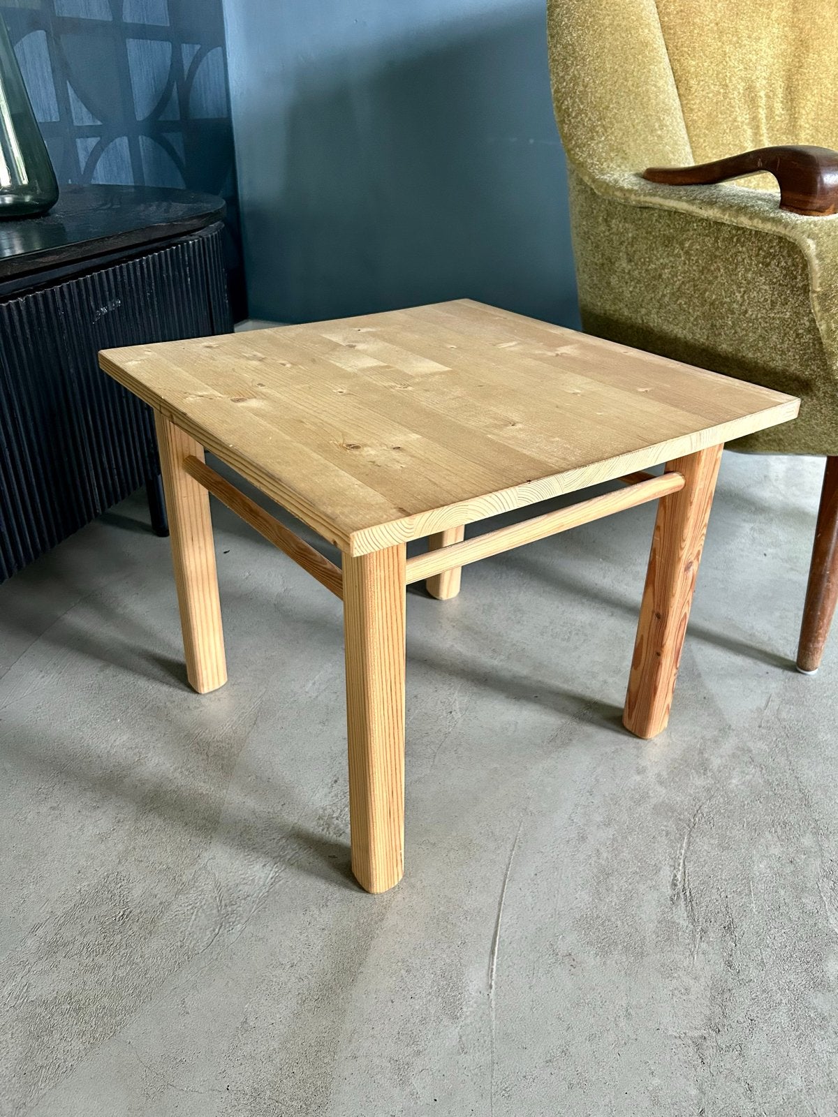Klein blank houten tafeltje - 46x46x39 cm, Ophalen, Minder dan 45 cm, Minder dan 55 cm, Gebruikt