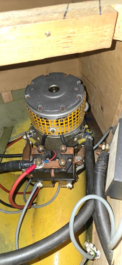 Vetus boegschroef 80kgf, Watersport en Boten, Ophalen, Gebruikt, Motor en Techniek, Zeilboot of Motorboot