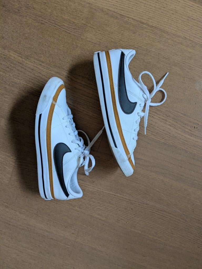 Mooie Nike schoenen, nieuw!!! Maat 36, Kinderen en Baby's, Kinderkleding | Schoenen en Sokken, Ophalen, Zo goed als nieuw, Jongen of Meisje