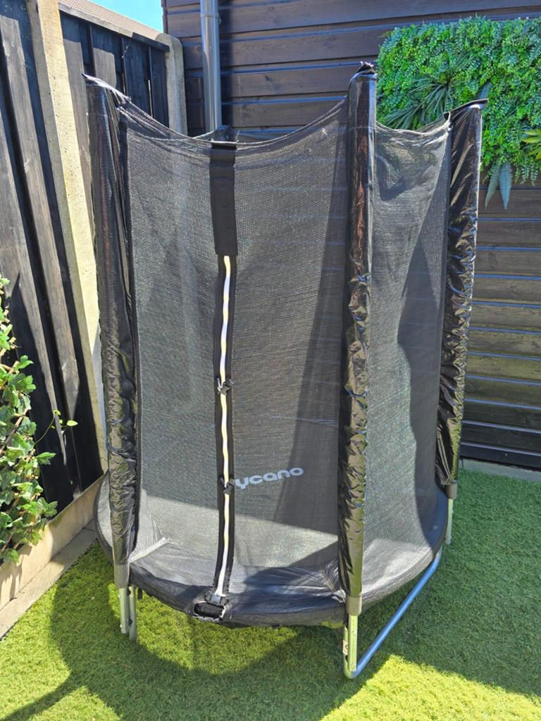 Mooie trampoline, Ophalen, Zo goed als nieuw