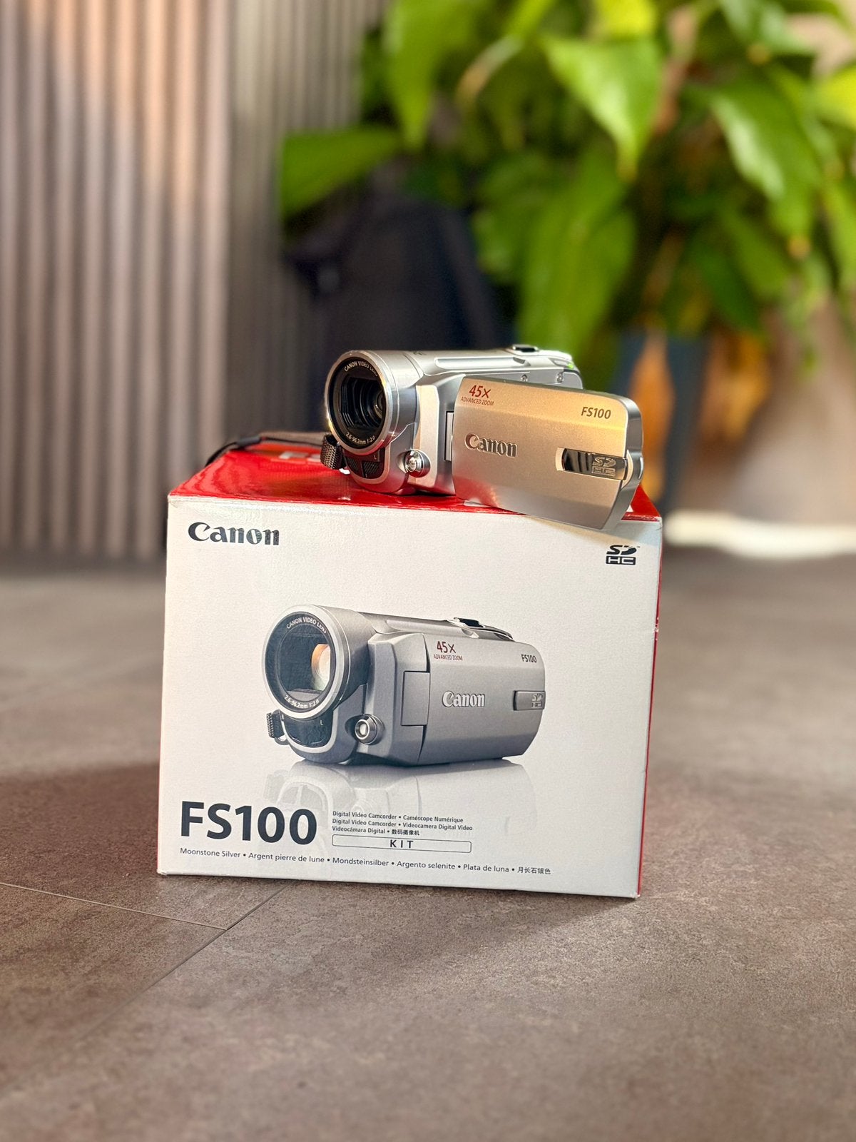 Canon FS100 Digitale Camcorder - Compleet zo goed als Niuwe, Canon, 20x of meer, Ophalen of Verzenden, Zo goed als nieuw