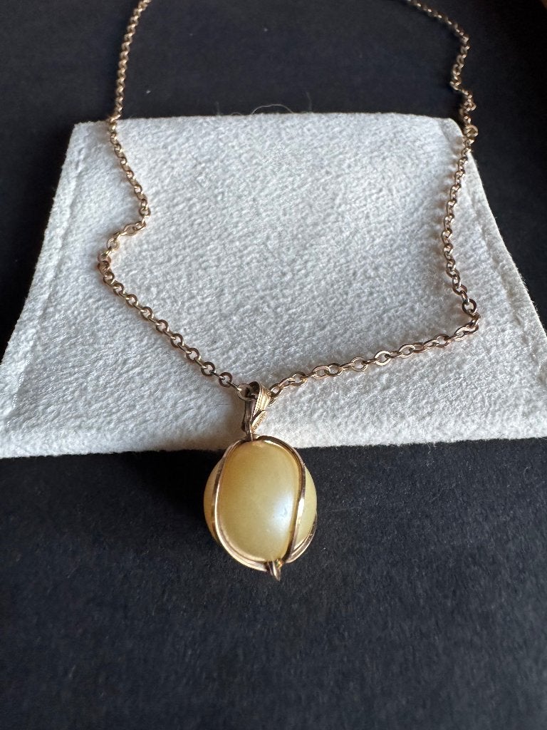 Vintage Gold Filled ketting met witte hanger (1/20 12K), Gebruikt, Ophalen of Verzenden, Goud, Overige materialen