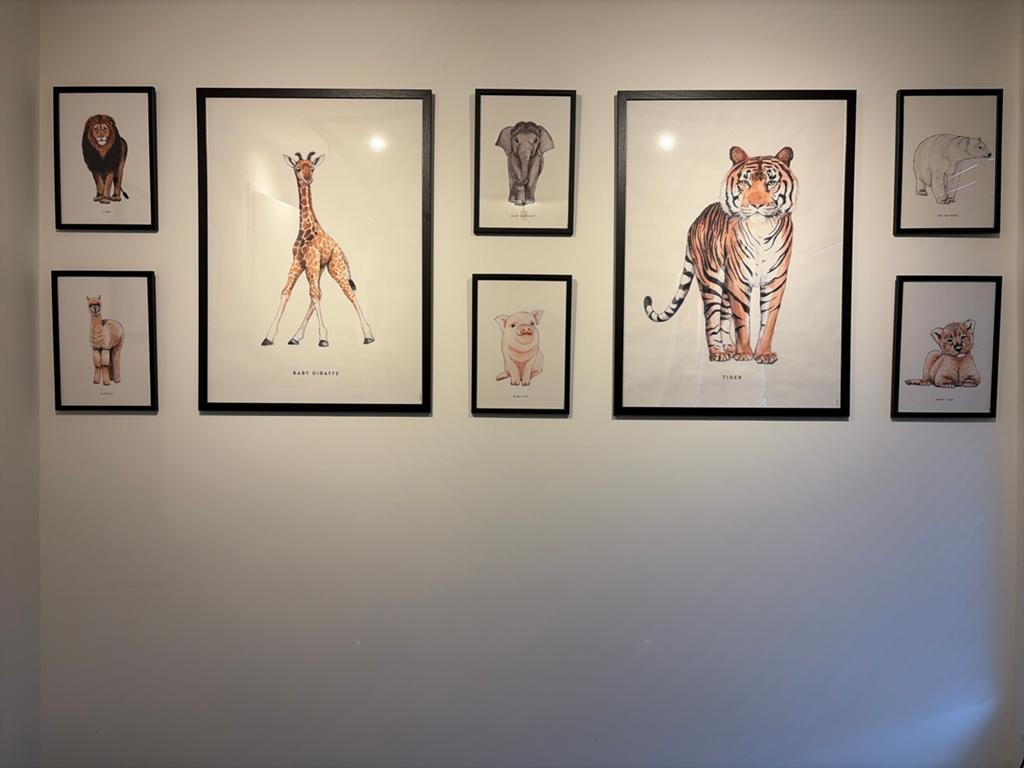 Dieren illustraties posters 2x 50x70 en 6 21x29,7cm, Ophalen of Verzenden, Zo goed als nieuw, Hout, Minder dan 50 cm