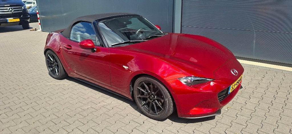 Mazda MX-5 Skyactiv in Soulred, Auto's, 195 pk, Achterwielaandrijving, 4 cilinders, Cabriolet