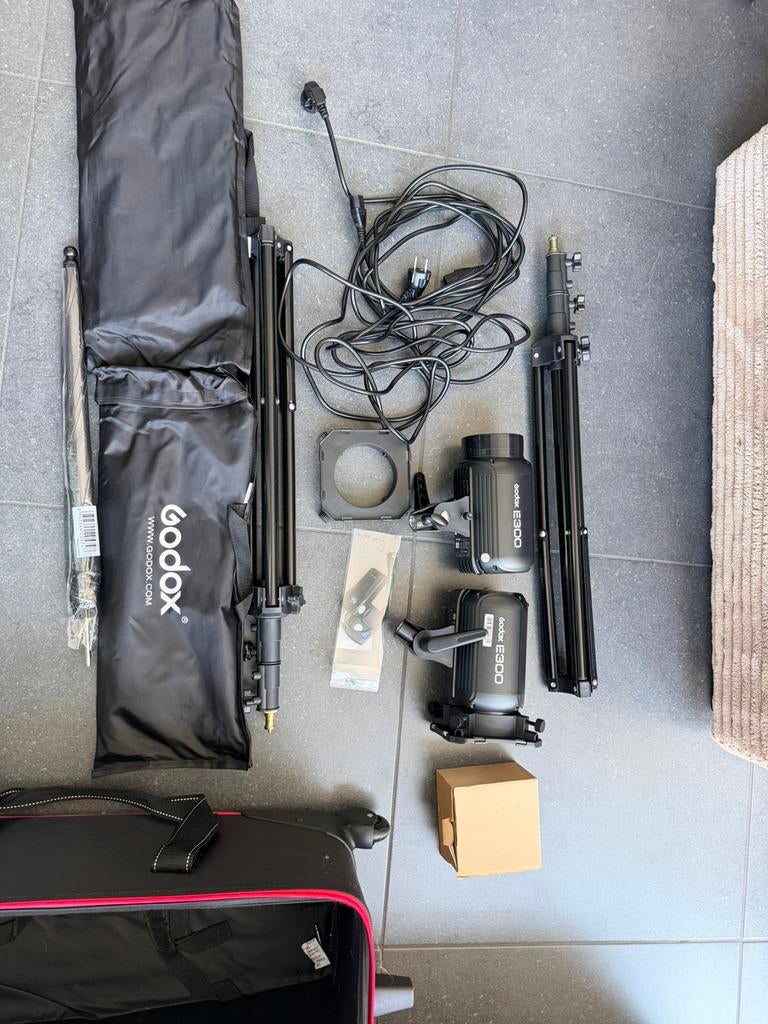 Godox Studio Kit E300-F + extra softbox (2x totaal), Ophalen, Zo goed als nieuw