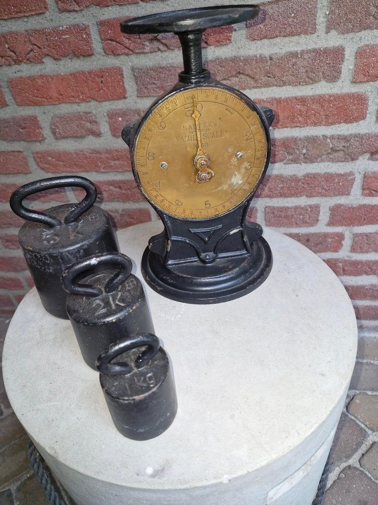 Antiek ijzeren Weegschaal met gewichten 5-2-1 kg, Ophalen