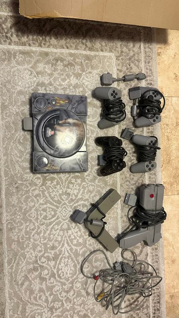 Playstation 1, Spelcomputers en Games, Spelcomputers | Sony PlayStation 1, Ophalen, Zo goed als nieuw, Met 3 controllers of meer