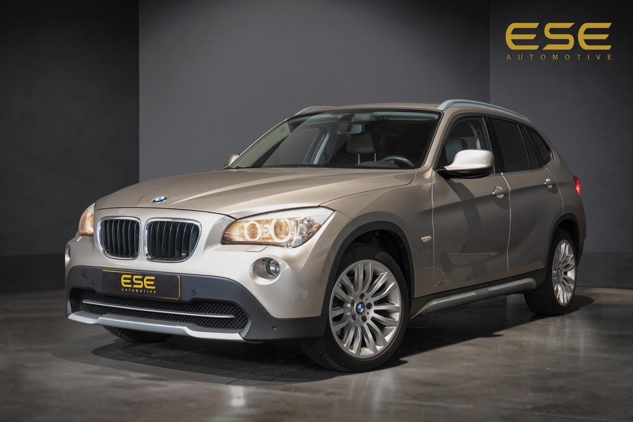 BMW X1 xDrive20i Business | Navigatie | Pano | Cruise | Airc, Euro 5, Stof, Gebruikt, 4 cilinders