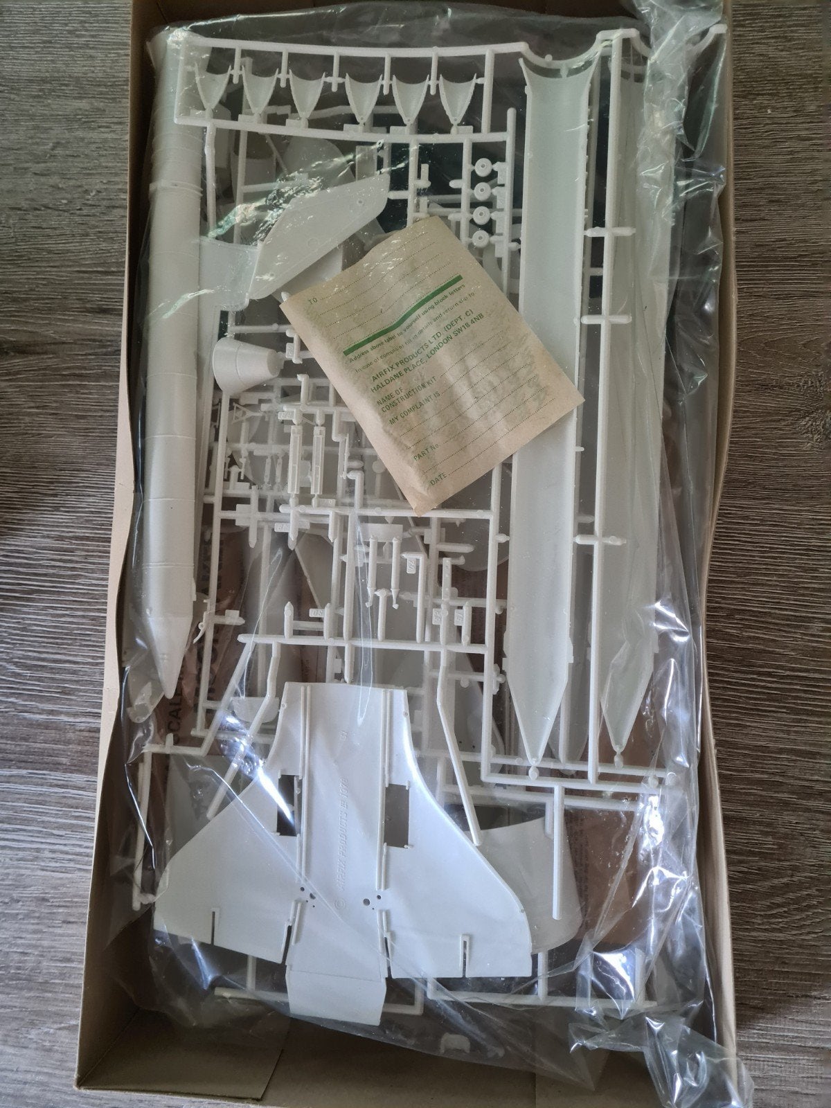 Airfix James Bond 007 Moonraker Spaceship Modelbouw, Overige merken, 1:144 tot 1:200, Gebruikt, Ophalen of Verzenden