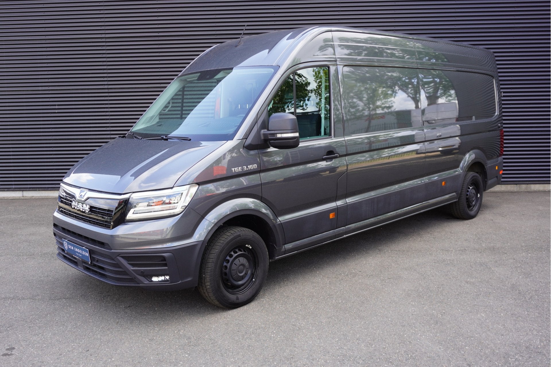 MAN TGE 160pk RWD Automaat L4H3/L3H2 LED 3500kg Trekhaak Nav, Auto's, Bestelauto's, Bedrijf, Te koop, ABS, Achteruitrijcamera