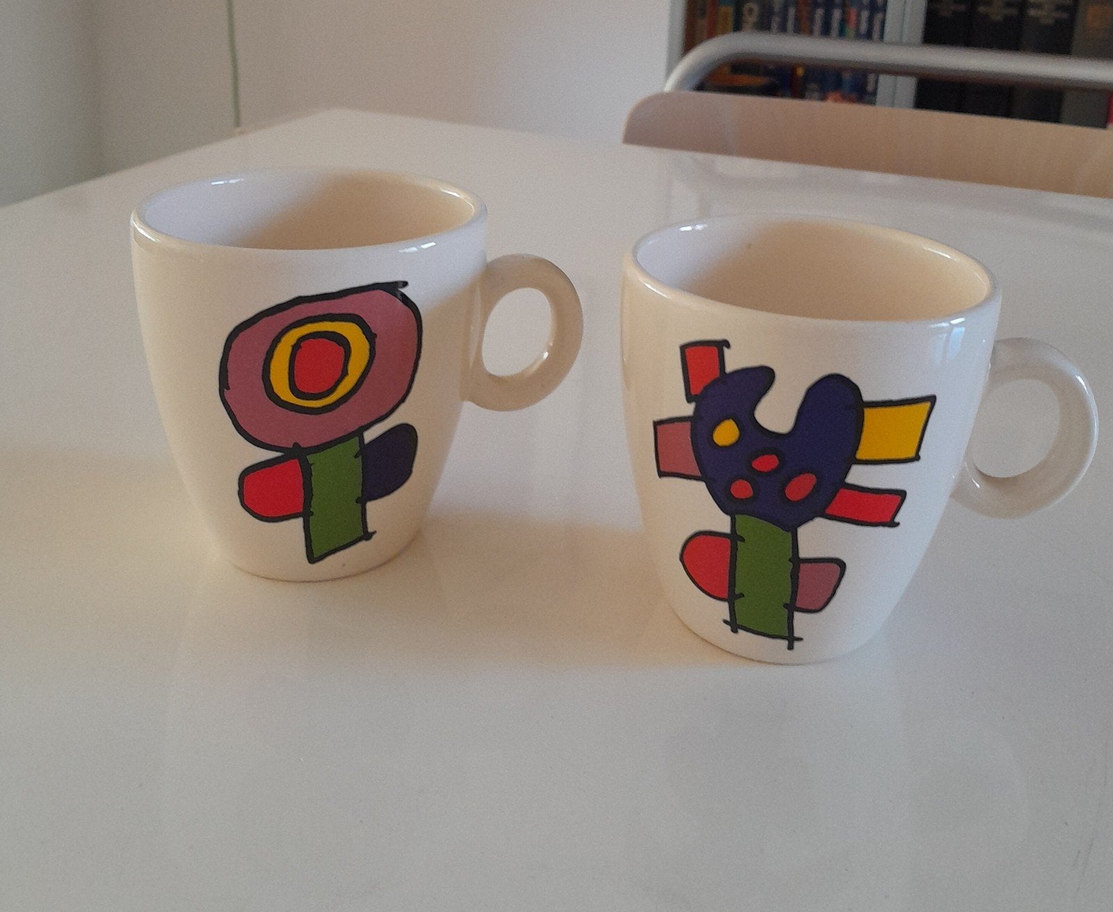 Set van 2 koffiemokken Douwe Egberts, Mosa, Clemens Briels, Overige merken, Zo goed als nieuw, Modern, Aardewerk