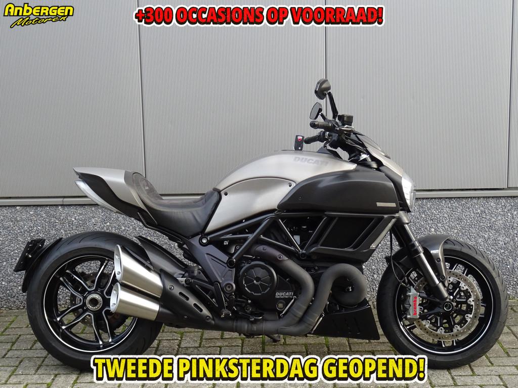 Ducati DIAVEL TITANIUM (bj 2016), Motoren, 1198 cc, Bedrijf, Naked bike