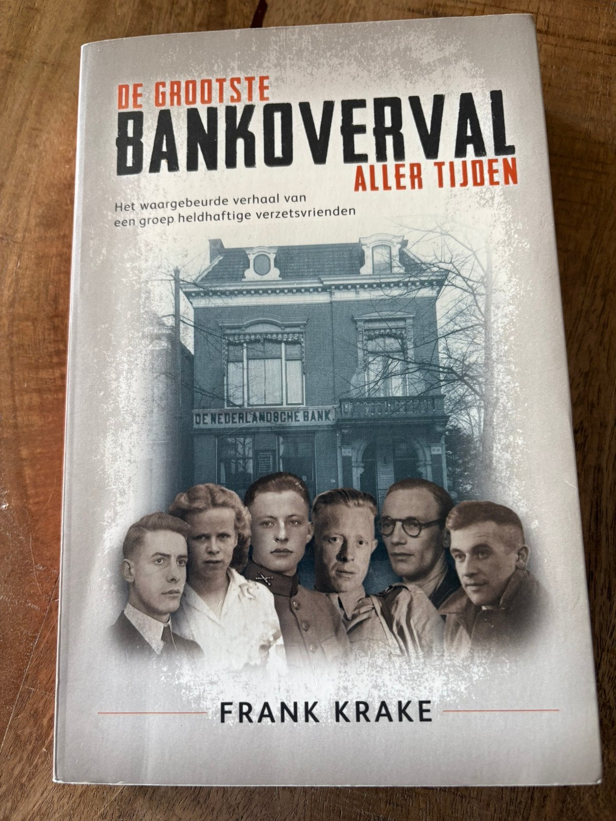 Frank Krake - De grootste bankoverval aller tijden, Tweede Wereldoorlog, Ophalen of Verzenden, Zo goed als nieuw, Frank Krake