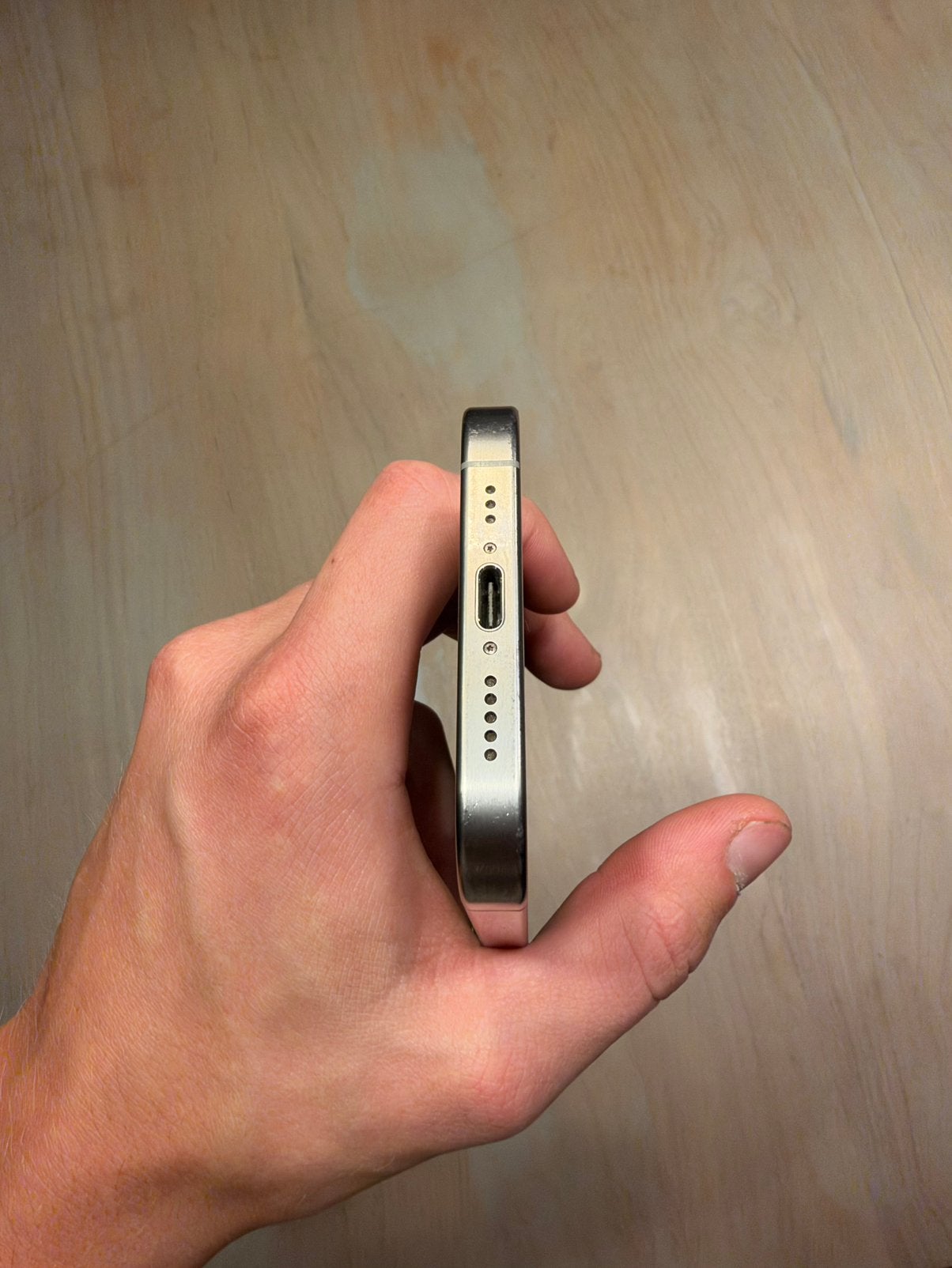 Foto 11 van Apple iPhone 15 Pro 256GB natural titanium