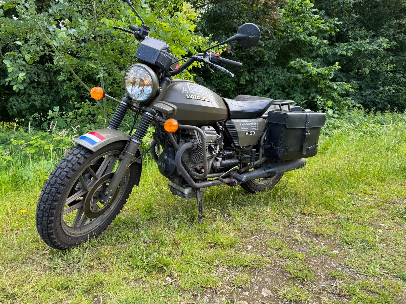 Moto Guzzi V50 nato Landmacht belastingvrij, 2 cilinders, Particulier, Toermotor