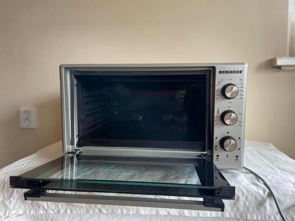 Merkador Vrijstaande Oven - Compact en Veelzijdig, Ophalen, Minder dan 45 cm, Zo goed als nieuw, Oven met grill
