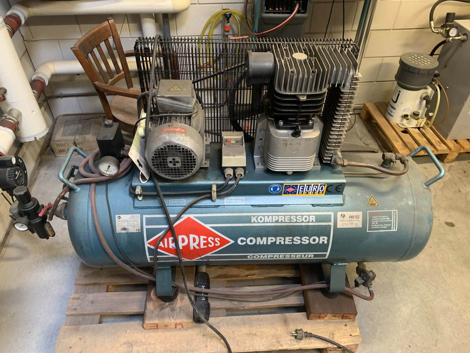 Airpress Compressor K 200-450 met AdR 6 - Goed Onderhouden, Ophalen, Gebruikt, 400 tot 800 liter/min, 10 bar of meer