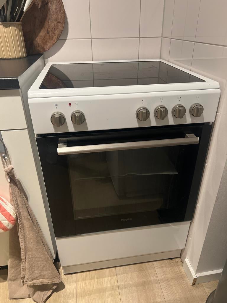 Pelgrim Elektrisch Fornuis/Oven (beschikbaar vanaf eind mei), Ophalen, 60 cm of meer, 4 kookzones, Zo goed als nieuw