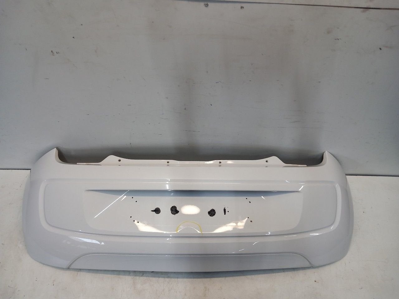 Bumper achter Volkswagen Up, Onderdelen@venauto.nl, Van der Ven Autorecycling B.V., Gebruikt, Ettenseweg 76, 4706 PB Roosendaal, The Netherlands