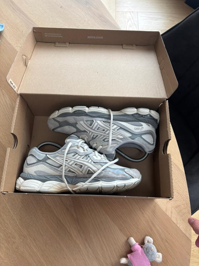 Grey asics gel nyc, Kleding | Heren, Schoenen, Overige kleuren, Overige typen, Ophalen of Verzenden, Zo goed als nieuw