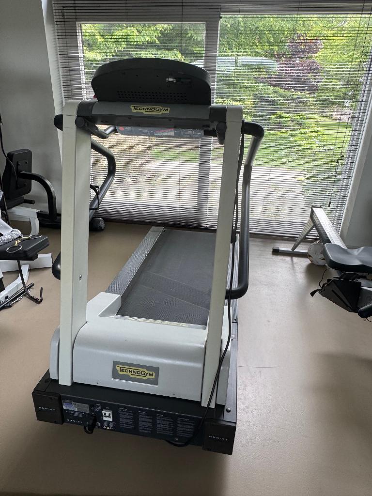 Loopband Technogym Run XT, Sport en Fitness, Fitnessmaterialen, Ophalen, Zo goed als nieuw, Benen, Overige typen