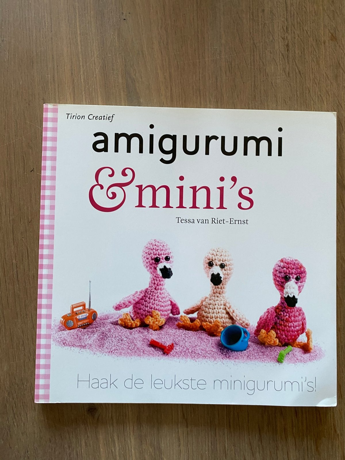 Amigurumi & Mini's - Tessa van Riet-Ernst, Boeken, Ophalen of Verzenden, Zo goed als nieuw, Breien en Haken, Geschikt voor kinderen