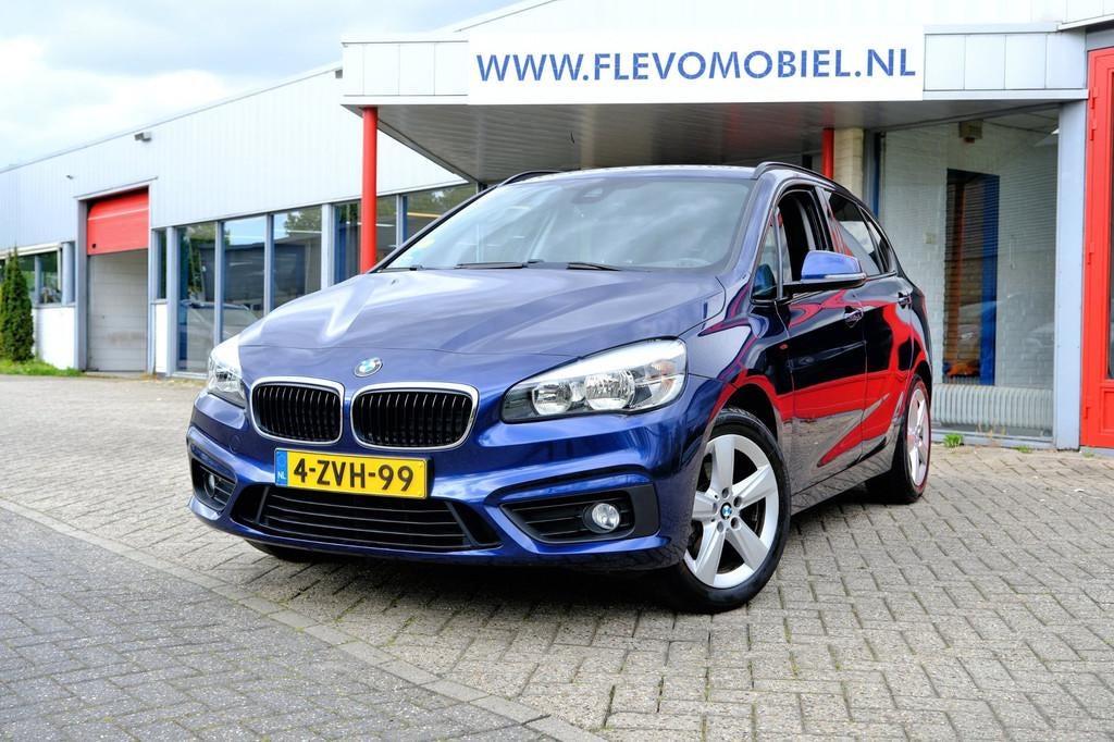 BMW 2-serie Active Tourer 218d 150pk Essential Aut. Navi|Cli, Auto's, Euro 6, 4 cilinders, 150 pk, Blauw
